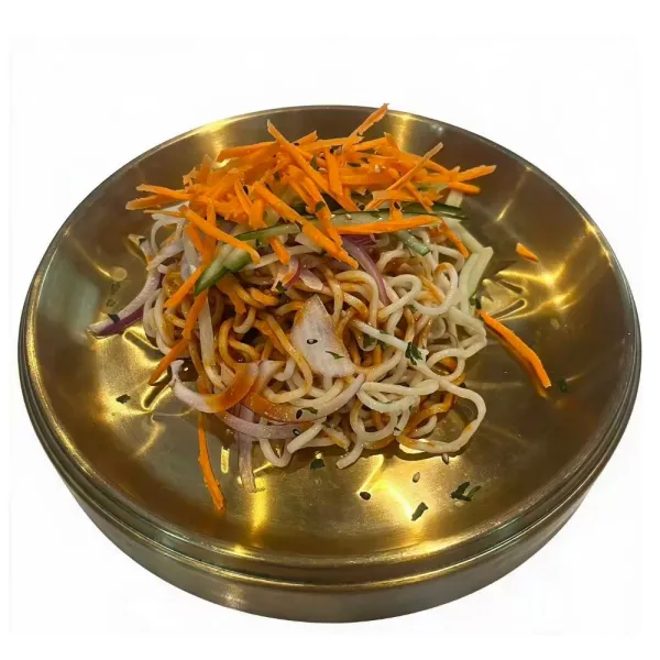 Bibim-guksu plato frío